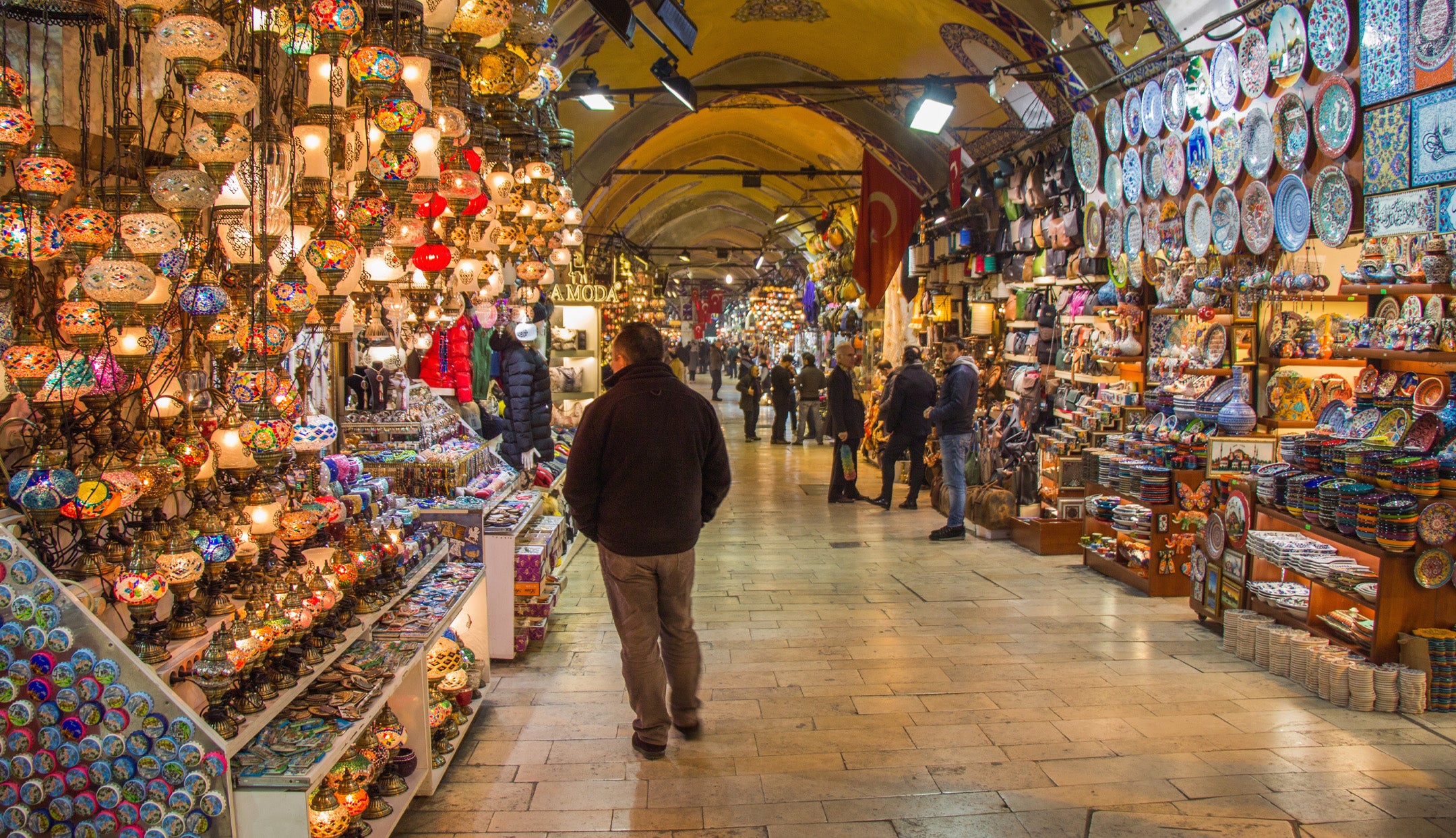 Grand Bazaar: the largest and the oldest in the World